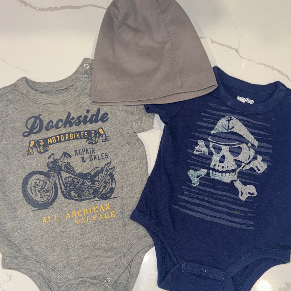 GAP Baby Onsies and Hat Bundle